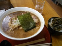 「中華そば（極細麺）　大盛り」@くりの木 上尾店の写真