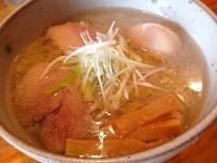 「塩ラーメン＋味玉」@ふきのとうの写真