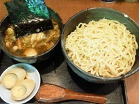 「つけ麺しょうゆ少々盛り＋味玉」@稲荷の写真