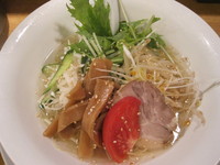 「新冷しラーメン 800円→580円(期間限定サービス価格)」@麺屋 泰紋の写真