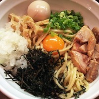 「【限定】濃厚名古屋コーチン卵の油ソバ」@麺や 飛来の写真