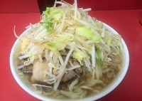 「小ラーメン 700円(麺少なめ、ヤサイ・ニンニク・カラメ)」@ラーメン二郎 千住大橋駅前店の写真