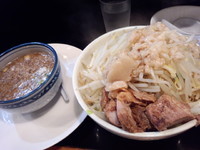 「つけ麺（野菜マシマシ・あぶらブロック）750円」@麺や 希 御徒町店の写真