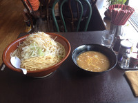 「つけ麺700g野菜増し増し」@麺屋 天海の写真