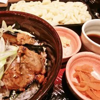 「ミニ豚丼とせいろうどん（888円）」@大戸屋 イオンタウン釜石店の写真