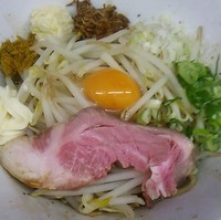 「まぜそば（醤油）、カレー粉、ニンニク、マヨネーズ」@らーめん えんやの写真