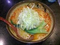 「酸辣麺+炙りチャーシュー１枚」@麺場 田所商店 本店の写真