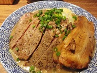 「らーめん（ミニ）730円（野菜少なめ･ニンニク）他」@ラーメン燈郎の写真