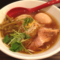 「鯵ニボ味玉そば」@志奈そば 田なかの写真