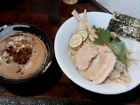 「【限定】冷たい秋刀魚出汁の生醤油つけ麺 ￥790」@麺や 庄のの写真