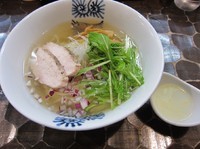 「限定　冷し鶏節蕎麦　レモン風味（７００円）」@特級鶏蕎麦 龍介の写真