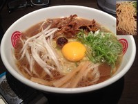 「玉子入りそば＋地獄玉＋ライス(小)」@徳島中華そば 徳福 蒲田店の写真