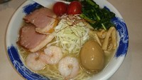 「鴨の燻製とプリプリ小海老の冷やし塩ラーメン」@麺屋 扇 SENの写真