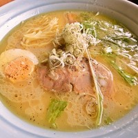 「鶏白湯らーめん(772円)」@さんずろ家の写真