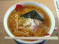 「しょうゆらーめん大盛650円」@ラーメン亀太郎の写真