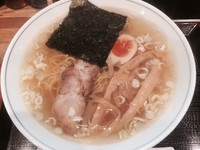 「しおらーめん(カタメ)」@らーめん おがわの写真