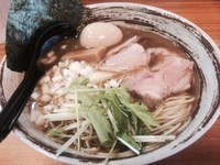 「らーめん大盛り+味玉」@いのうえの写真