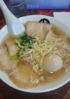 「金の半熟煮玉子肉そば」@伊藤商店の写真