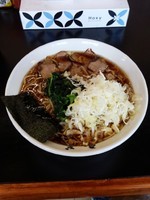 「生姜醤油ラーメン＋ネギ」@らーめん 竜美 与野本町店の写真