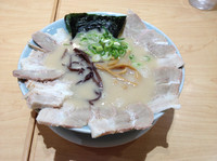 「チャーシュー麺」@麺屋吉蔵 VIERRA小倉店の写真