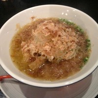 「薫風鰹本枯れ節塩らぁ麺+煮たまご」@播磨坂もりずみの写真