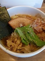 「鰹冷やしらーめん」@煮干しそば 虎空の写真