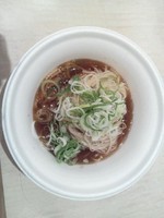 「冷がけ中華そば」@食堂 七彩の写真