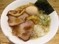 「【限定】醤油煮干しそば〜Returns〜＋特製＋和え玉」@NOODLE STOCK 鶴おかの写真