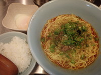 「大盛汁なし担々麺(4辛)(680円)温泉玉子(50円)他」@汁なし担担麺専門 キング軒 薬研堀出張所の写真