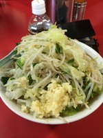 「小ラーメン(ニンニク、ヤサイ)」@ラーメン二郎 茨城守谷店の写真