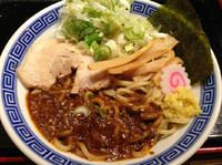 「冷やし四川風まぜそば 夏季限定 690円」@仁鍛 クロスガーデン川崎店の写真