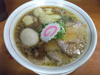 「特中華そば」@横浜中華そば 維新商店の写真