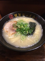 「とんこつラーメン」@博多ラーメン つるの写真