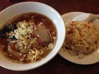 「ラーメン＋半チャーハン」@中華料理 旺華楼の写真