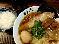 「幻六醤油そば＠700＋ワンタン＋味玉＋ご飯」@中華そば 幻六の写真