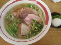 「７月26日27日昼の部限定 夏の丸地鶏黄金ラーメン」@MENYA 食い味の道有楽の写真