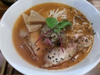 「らーめん焼き鮭搾り　780円」@鮮魚らーめん 五ノ神水産の写真