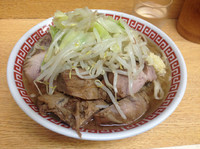 「小豚(ニンニク抜きアブラマシ) 800円」@ラーメン二郎 環七新新代田店の写真