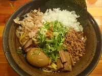 「あぶらそば味玉付 ￥800」@瞠 池袋店の写真