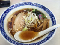 「中華そば  750円→スタンプカードで無料」@麺絆景勝軒 伊勢崎日乃出町店の写真