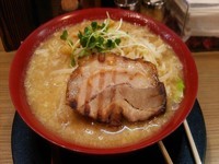 「背拉豚みそ背脂らーめん(830円)」@満開屋 川口本店の写真