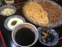 「とろろ蕎麦（中華麺合い盛）＋冷酒」@鈴木庄兵衛商店の写真