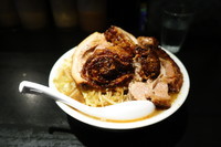 「豚増しラーメン」@肉汁や ZEROの写真