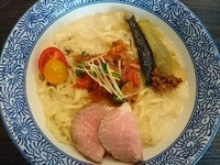 「【8月限定】冷たいじゃがいもとたまねぎのニシソワーズ￥850」@麺処 ほん田 nijiの写真