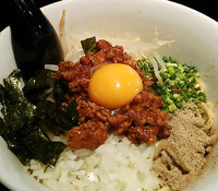 「（限定）辛ニボまぜそば￥７６０」@麺屋しゅうの写真