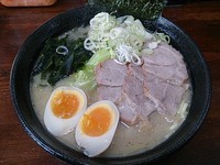 「さつまっこラーメン」@さつまっこ 田園調布店の写真