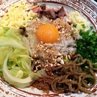 「黒どろまぜそば＋チーズ」@麺や 虎徹の写真