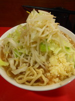 「普通盛（１枚）ヤサイ・ニンニク」@麺屋 鳳の写真