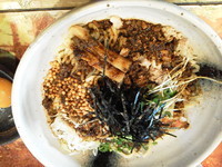 「油そば 黒（大盛り　100円）」@麺屋 ねこぜの写真