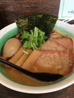 「特らあめん」@自家製麺 麺屋 利八の写真